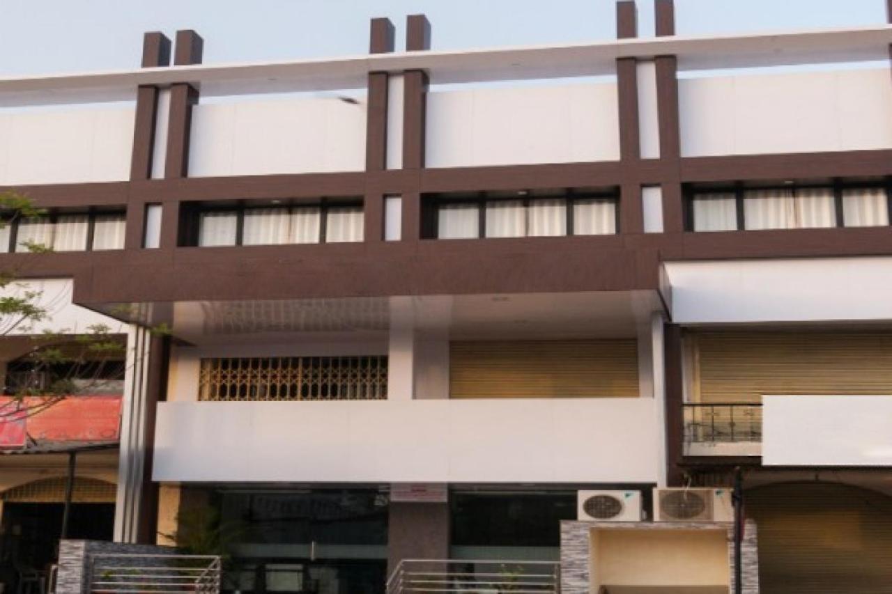 1 Bedroom Guest House In Jashoda Nagar, Ahmedabad Exterior foto